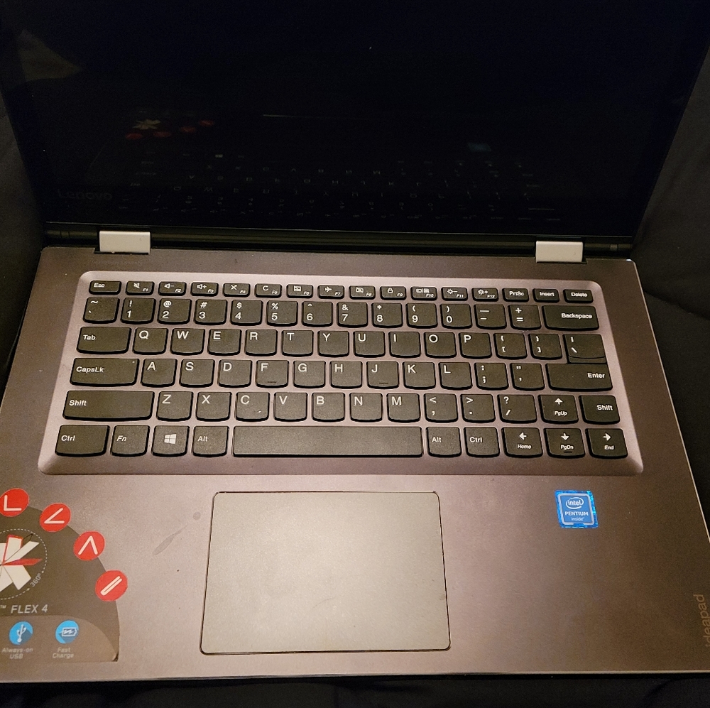 Laptop - image 1